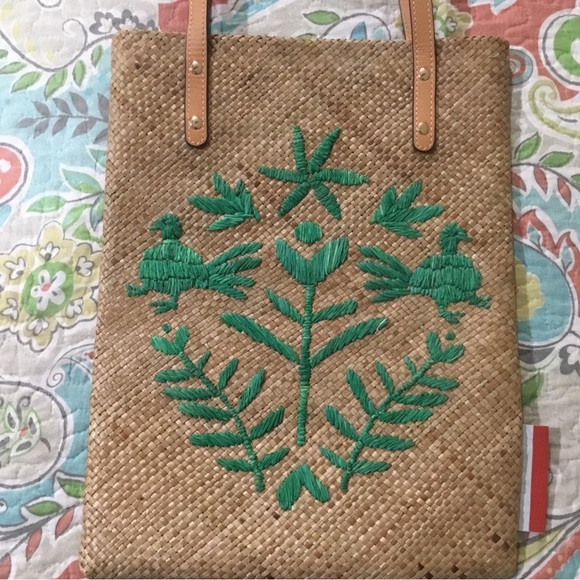 Francis Valentine Natural Straw Green Embroidery Flat Tote NWOT Flower Bag Purse - Picture 3 of 10
